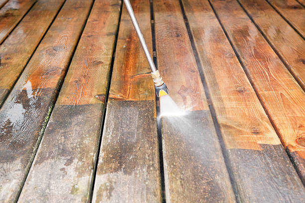 Best Deck Pressure Washing  in Gibbstown, NJ